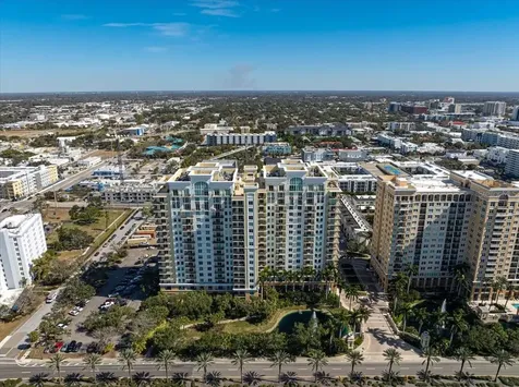 800 N Tamiami Trail Sarasota FL 34236