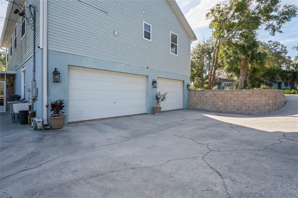 6131 Central Avenue New Port Richey FL 34653