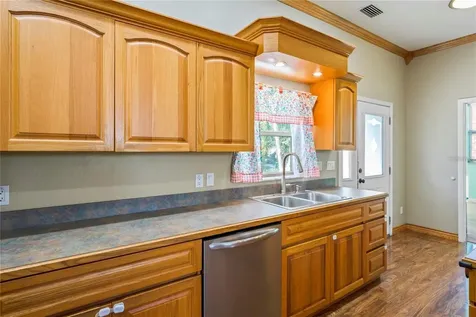 6131 Central Avenue New Port Richey FL 34653