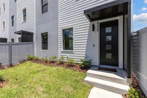 2211 16th Street N St Petersburg FL 33704