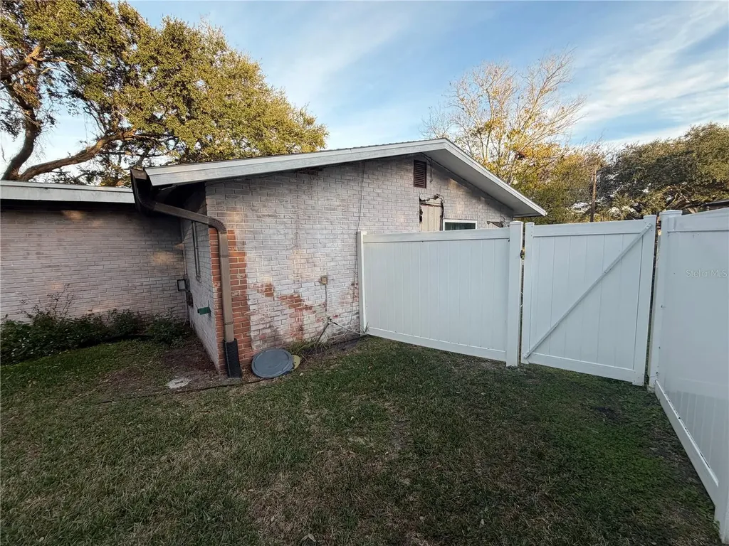 2076 Butternut Circle W Clearwater FL 33763