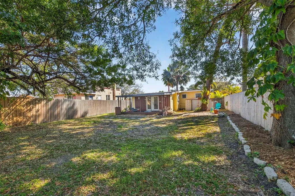 5336 10th Street N St Petersburg FL 33703