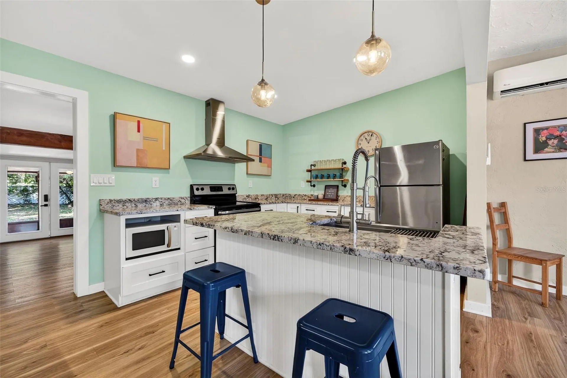 5336 10th Street N St Petersburg FL 33703