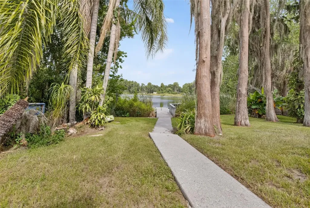 5028 School Road Land O Lakes FL 34638