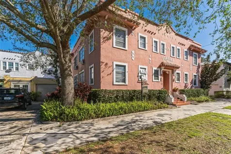 1233 Oak Street NE St Petersburg FL 33701