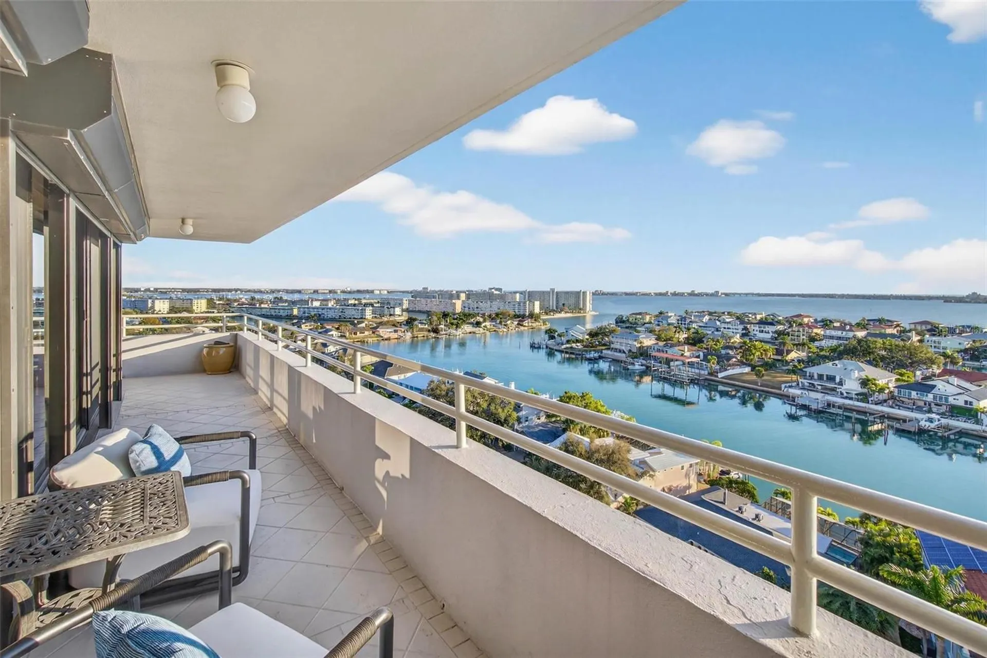 5950 Pelican Bay Plaza S St Petersburg FL 33707