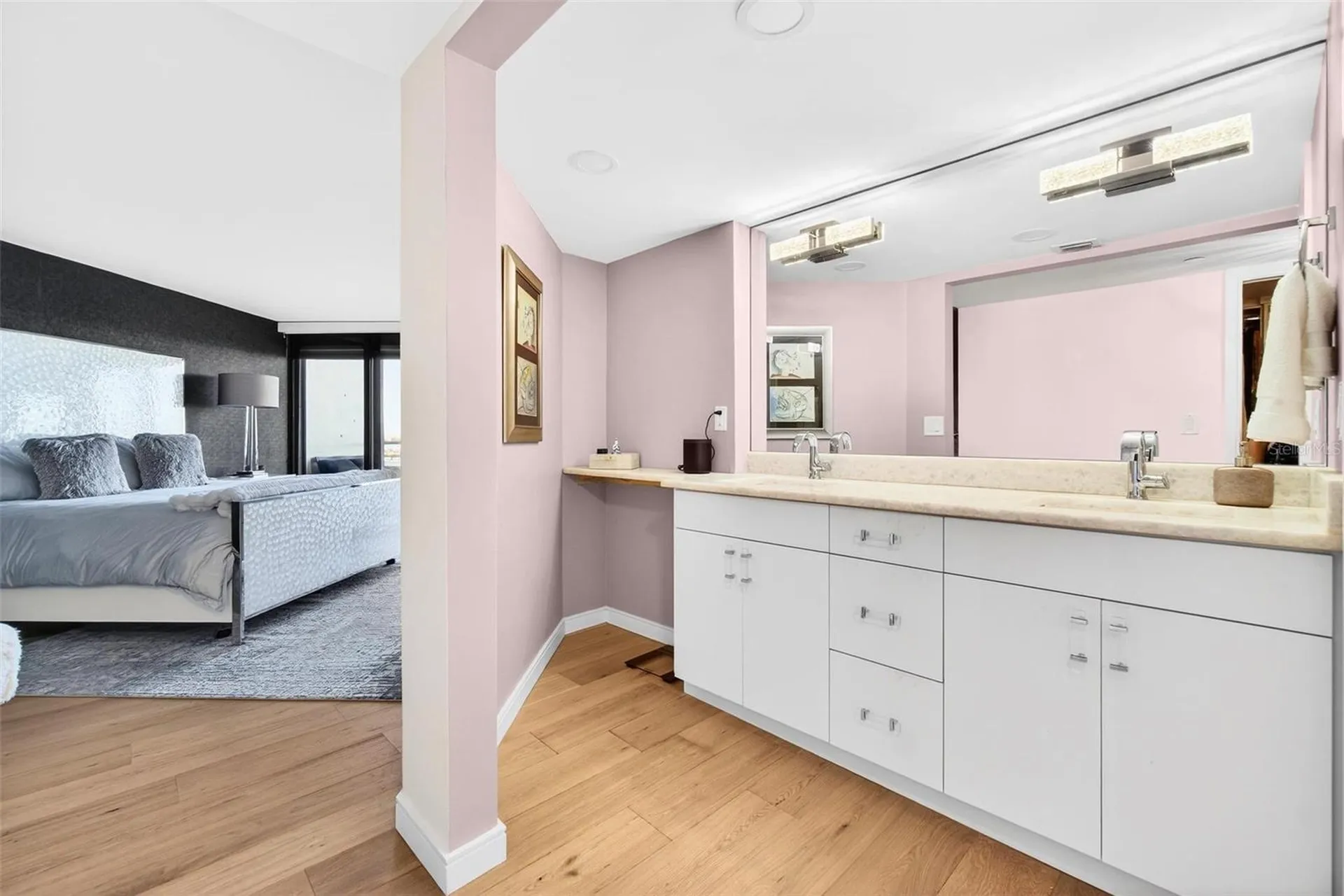 5950 Pelican Bay Plaza S St Petersburg FL 33707