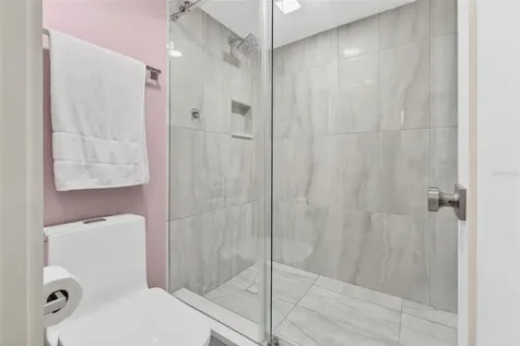 5950 Pelican Bay Plaza S St Petersburg FL 33707