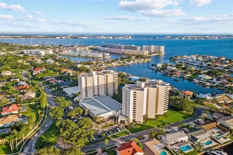 5950 Pelican Bay Plaza S St Petersburg FL 33707