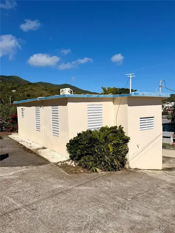 114 Route 901 Maunabo PR 00707