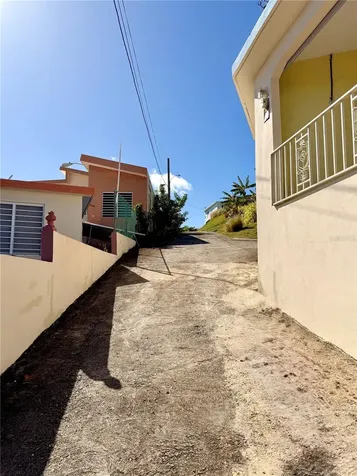 114 Route 901 Maunabo PR 00707