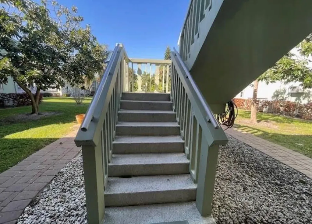 66 Easthampton West Palm Beach FL 33417