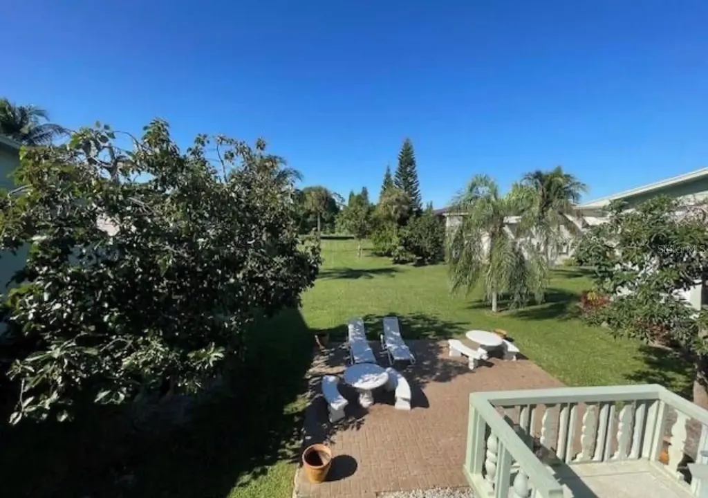66 Easthampton West Palm Beach FL 33417