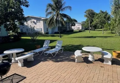 66 Easthampton West Palm Beach FL 33417