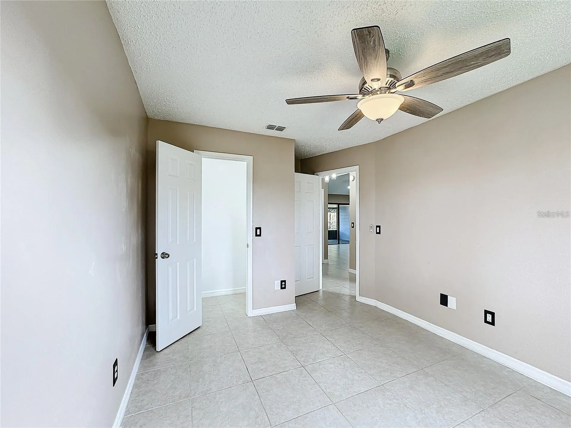 103 Alameda Drive Kissimmee FL 34743