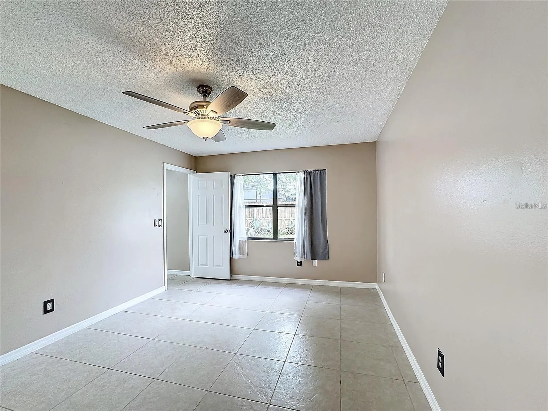 103 Alameda Drive Kissimmee FL 34743