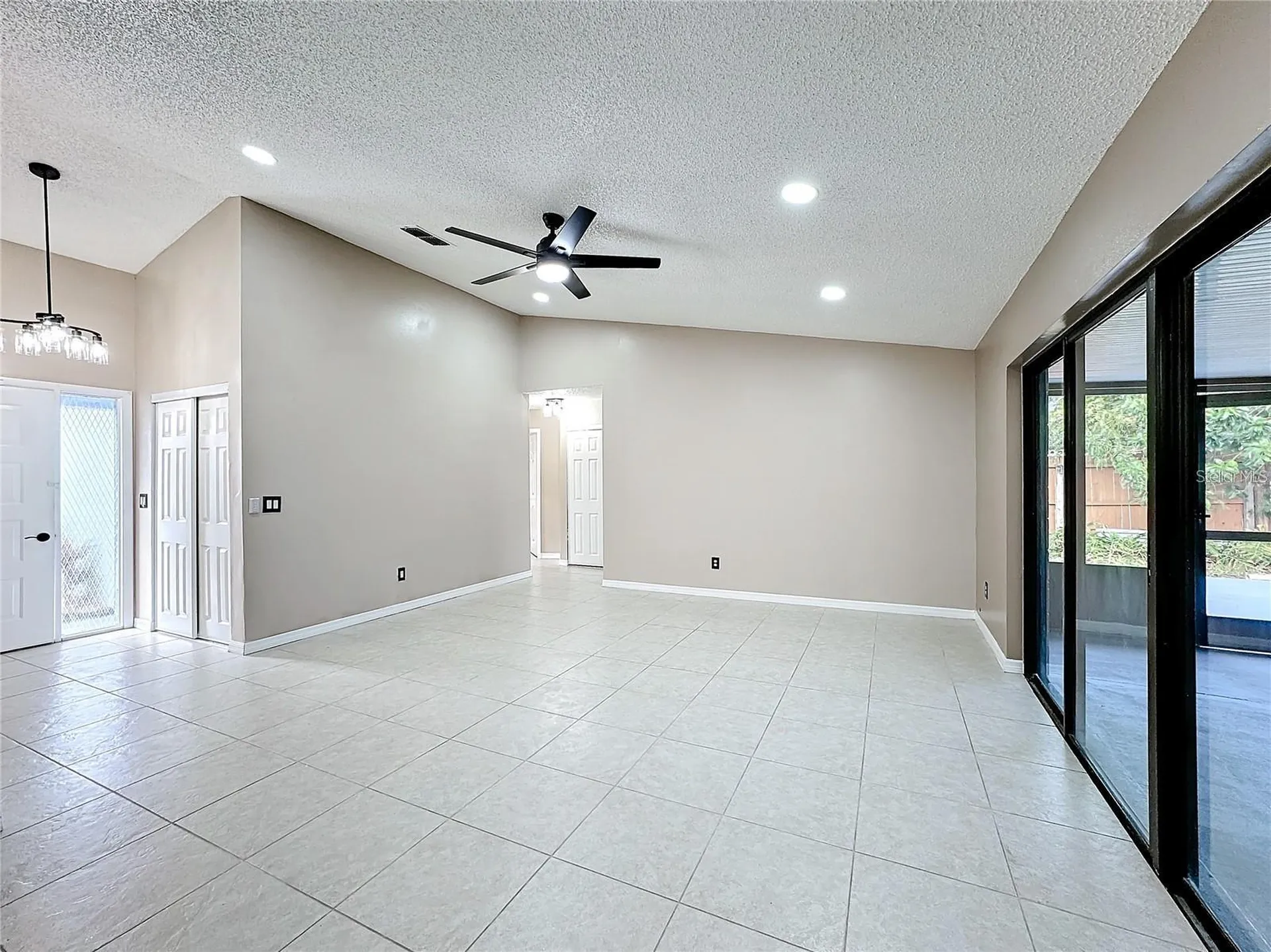 103 Alameda Drive Kissimmee FL 34743