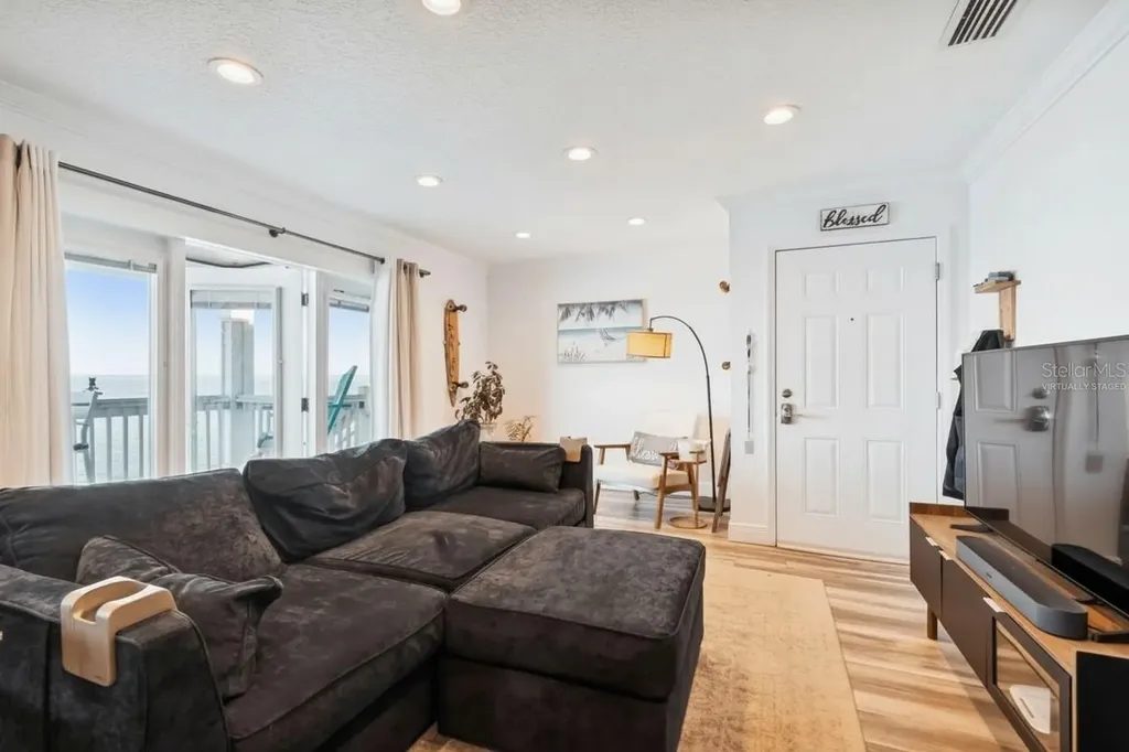 5110 Coquina Key Drive SE St Petersburg FL 33705