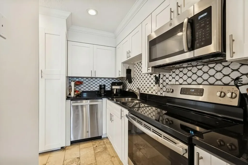 5110 Coquina Key Drive SE St Petersburg FL 33705