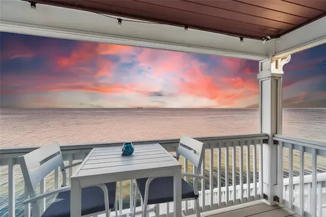 5110 Coquina Key Drive SE St Petersburg FL 33705