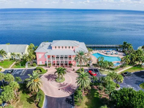 5110 Coquina Key Drive SE St Petersburg FL 33705