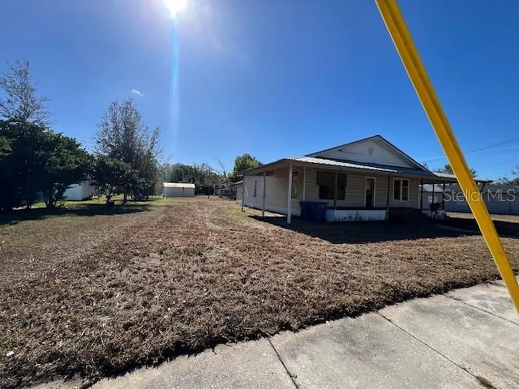 611 W Broadway Street Fort Meade FL 33841