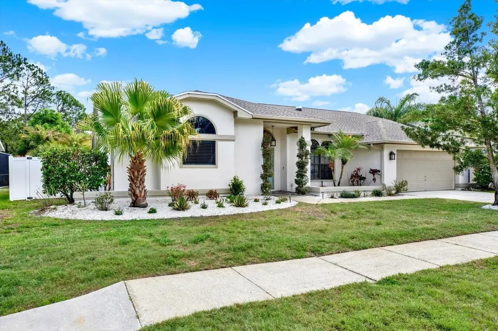 447 Whispering Lakes Boulevard Tarpon Springs FL 34688