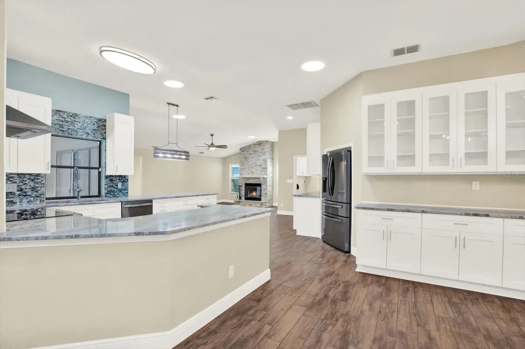 447 Whispering Lakes Boulevard Tarpon Springs FL 34688