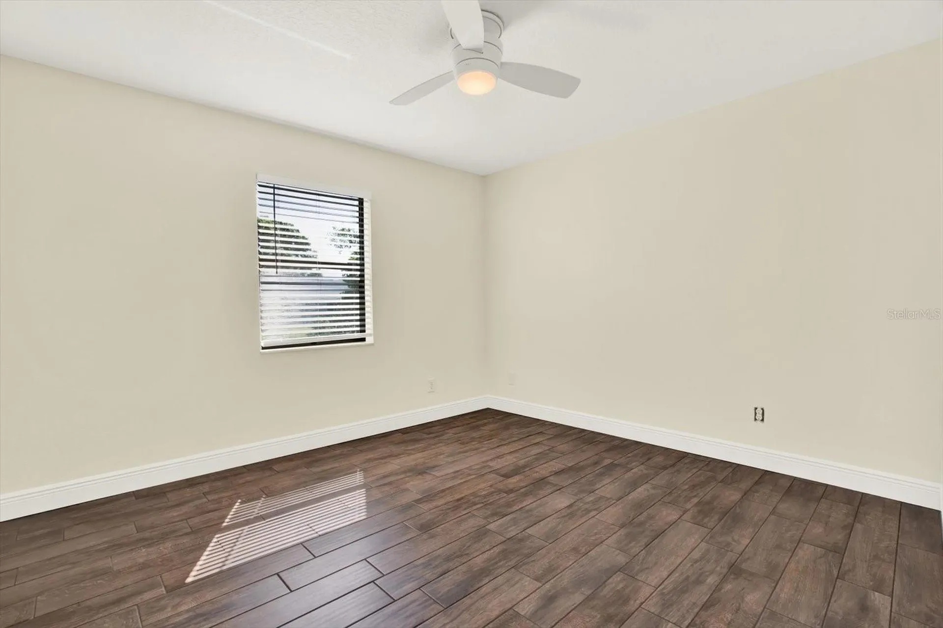 447 Whispering Lakes Boulevard Tarpon Springs FL 34688
