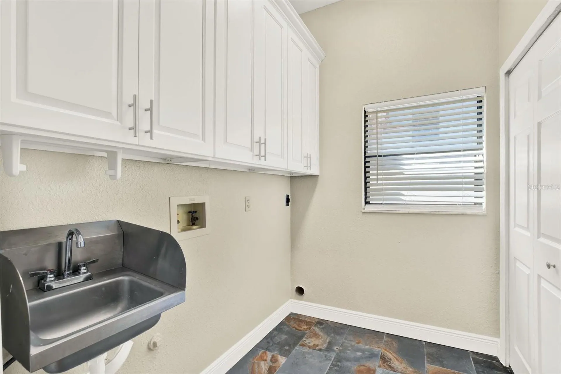 447 Whispering Lakes Boulevard Tarpon Springs FL 34688