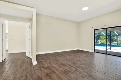 447 Whispering Lakes Boulevard Tarpon Springs FL 34688
