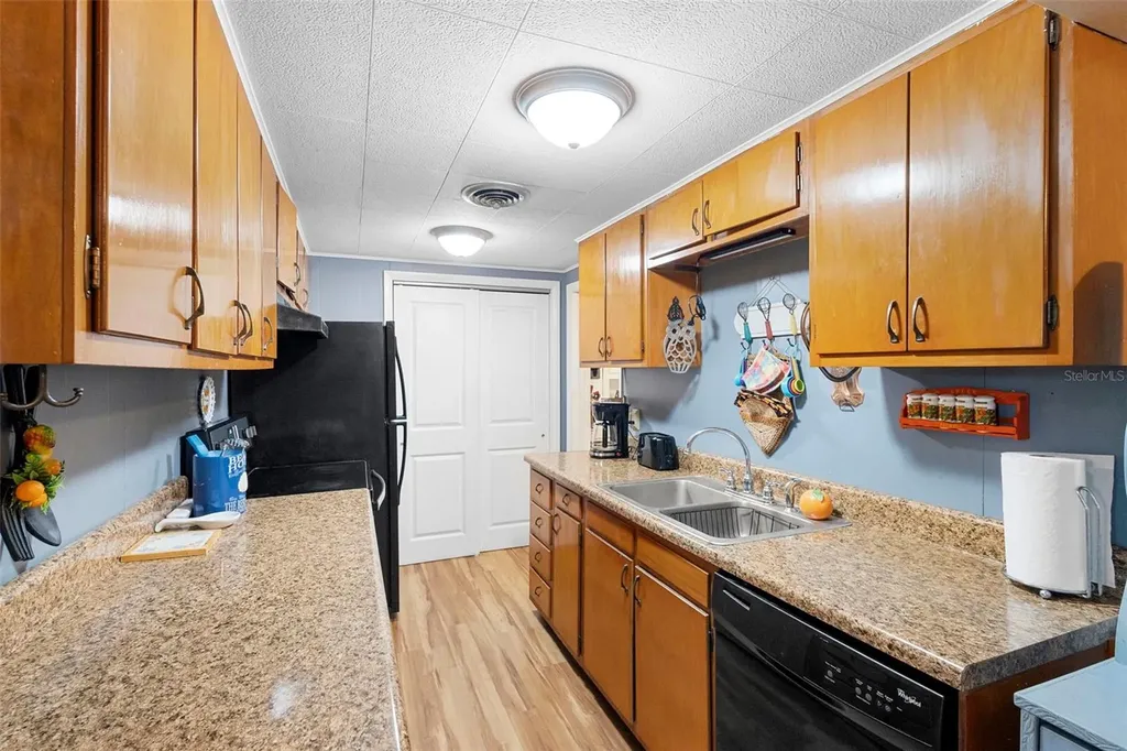 529 N Leavitt Avenue Orange City FL 32763