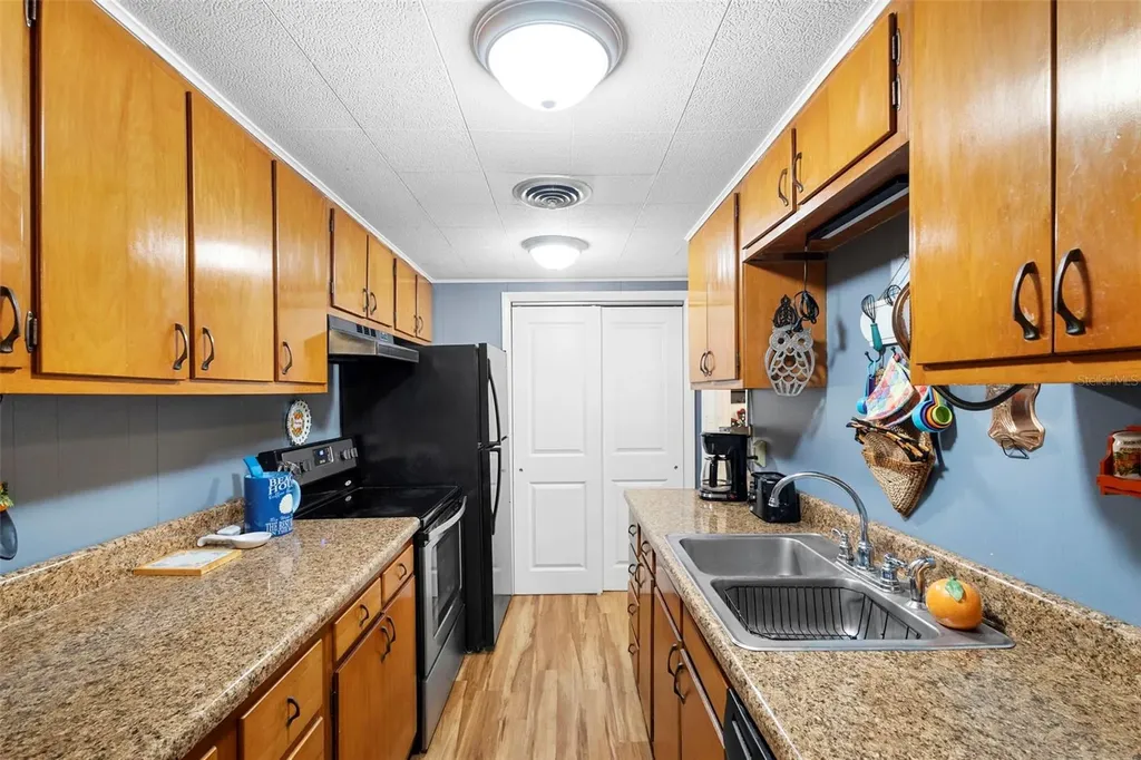 529 N Leavitt Avenue Orange City FL 32763