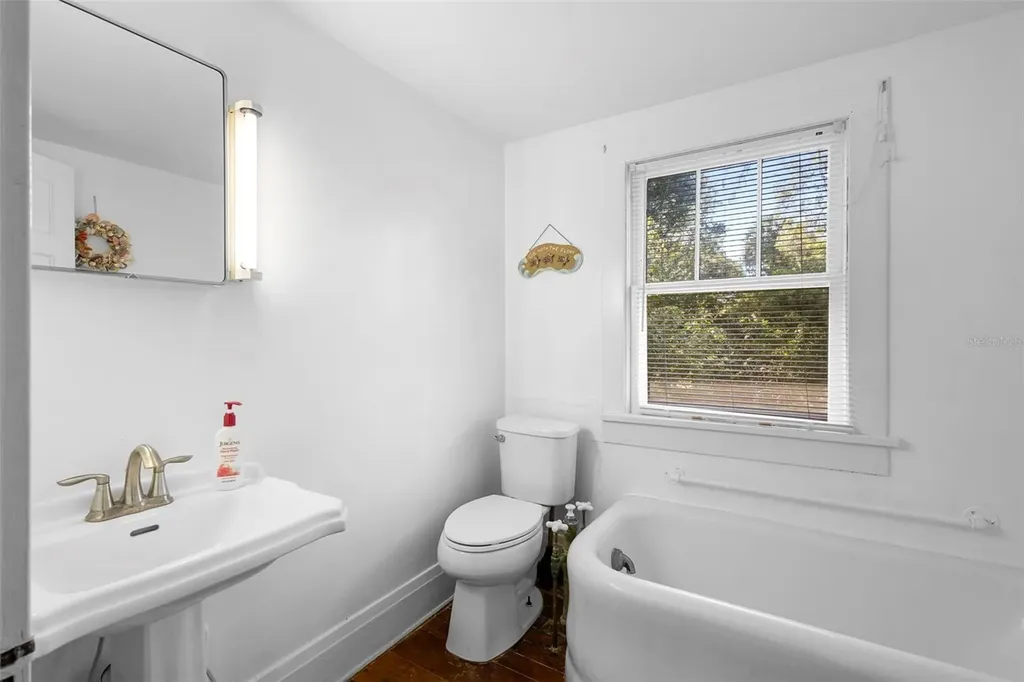 529 N Leavitt Avenue Orange City FL 32763