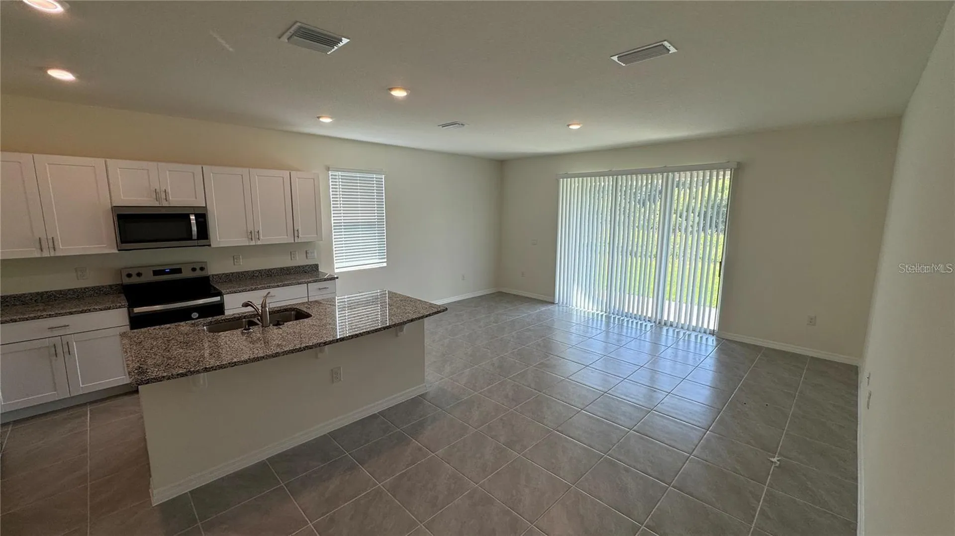 1442 Isleta Loop Kissimmee FL 34741