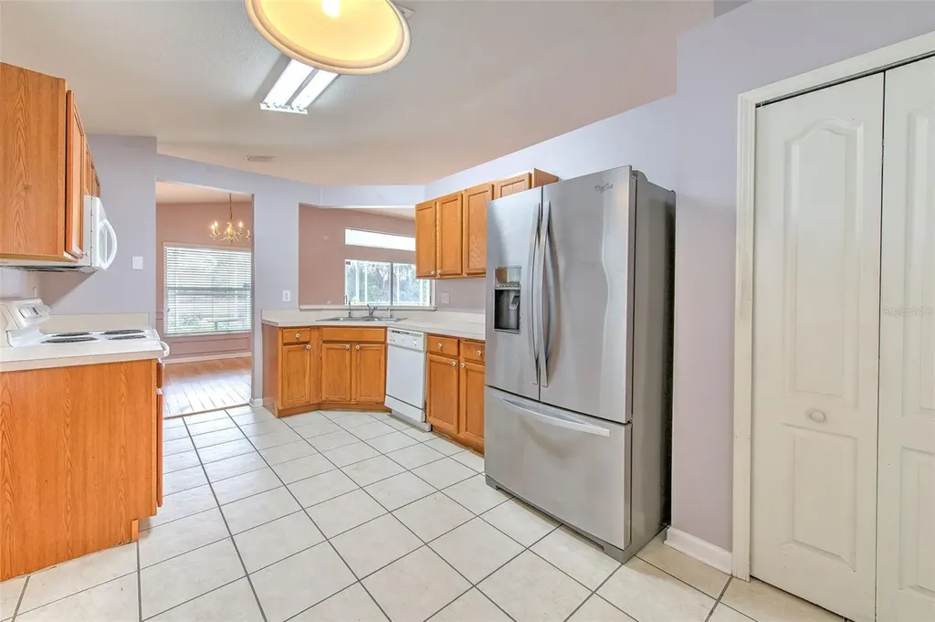 2703 Breakwater Court Brandon FL 33511