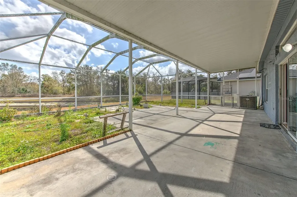 2703 Breakwater Court Brandon FL 33511
