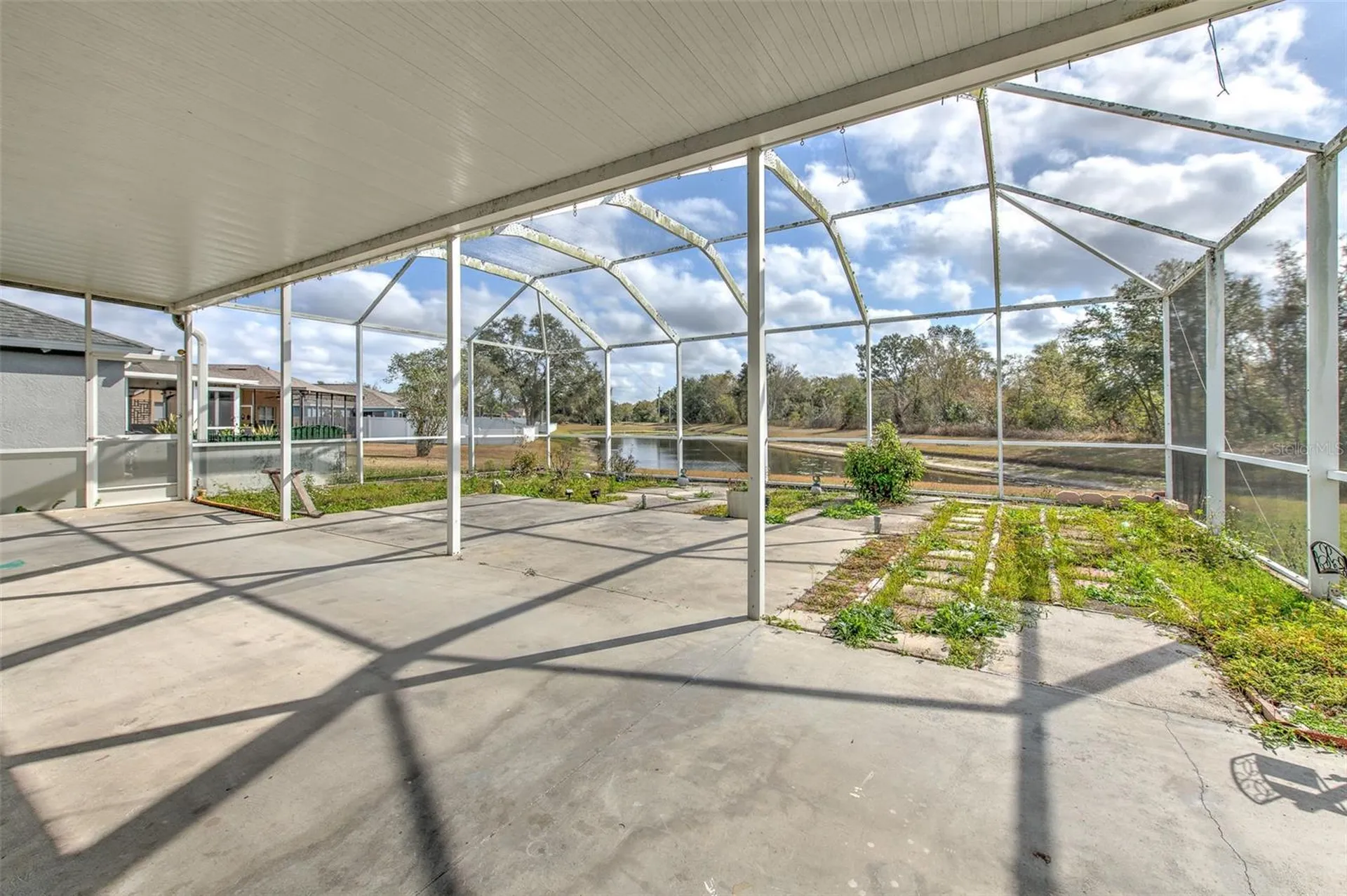 2703 Breakwater Court Brandon FL 33511
