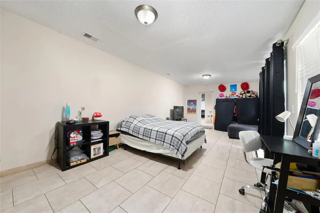 12131 Agana Street Orlando FL 32837