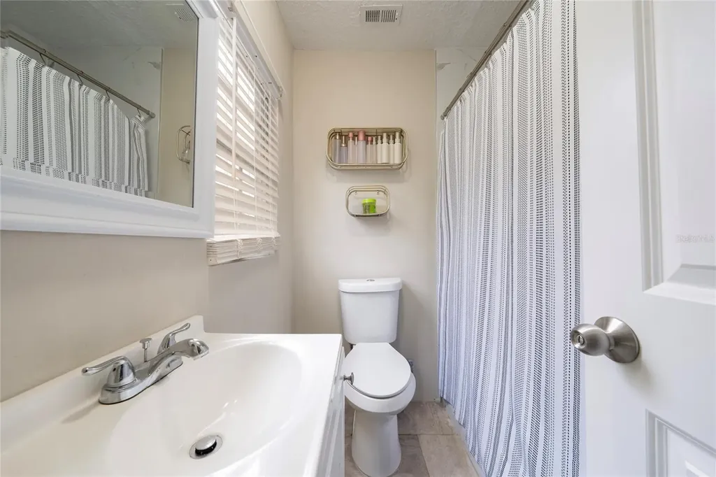 12131 Agana Street Orlando FL 32837