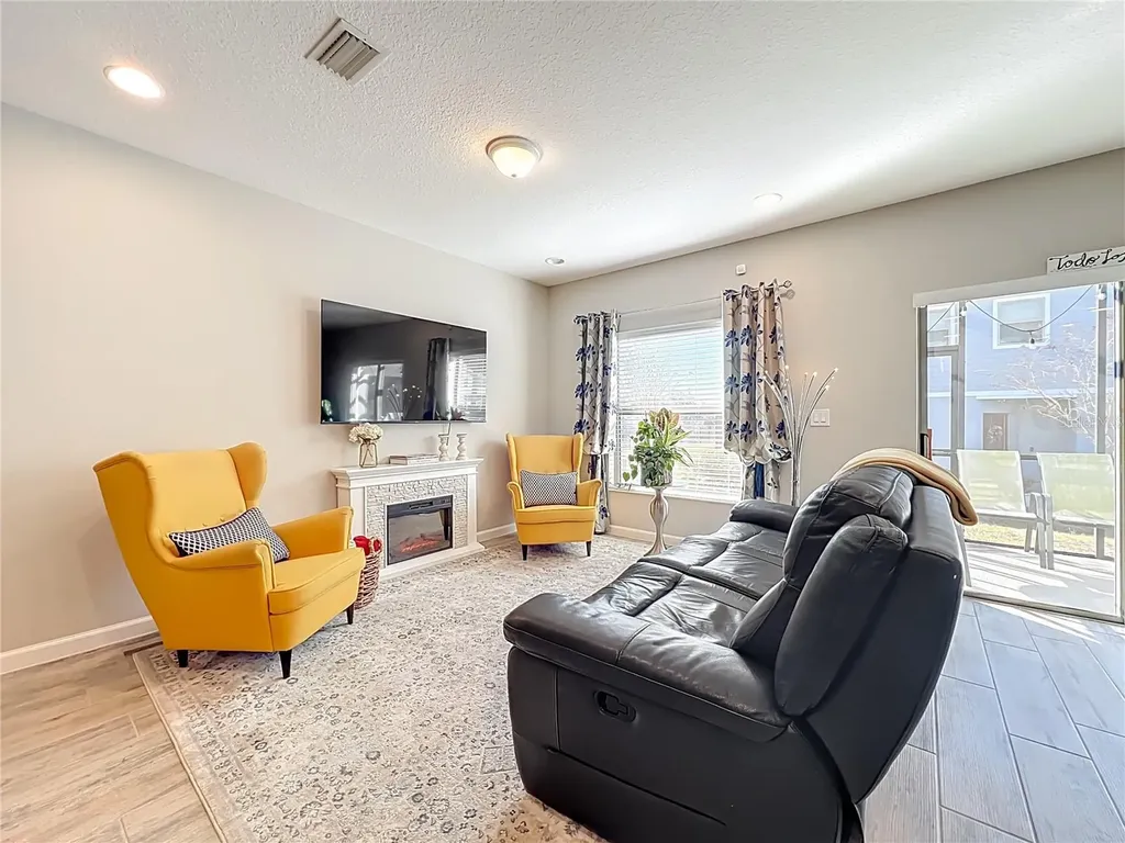 381 Smugglers Way Apopka FL 32712