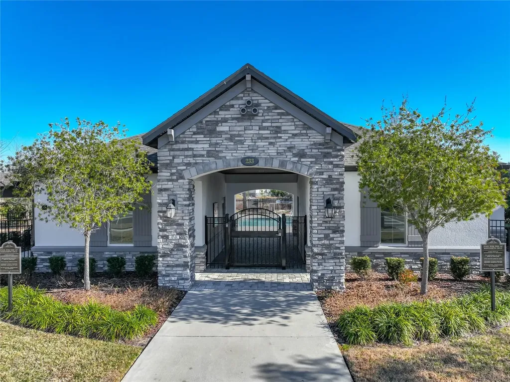381 Smugglers Way Apopka FL 32712