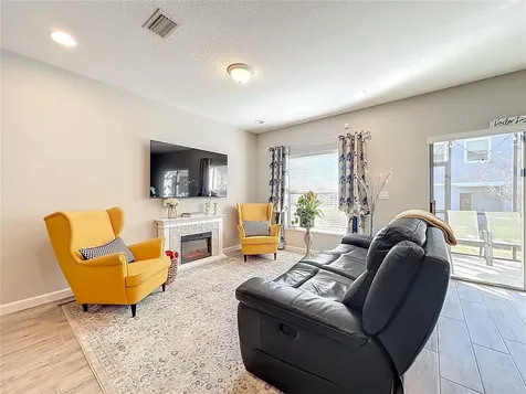 381 Smugglers Way Apopka FL 32712