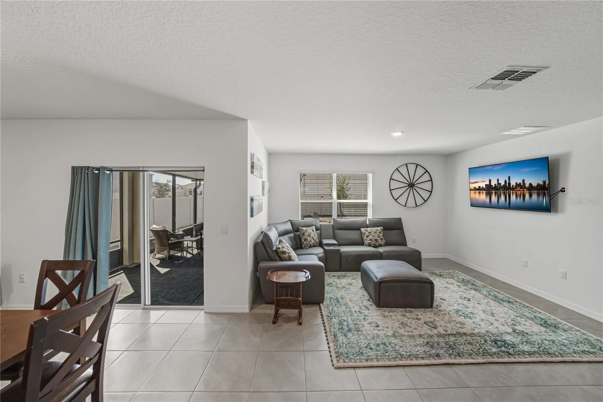 2741 Gardiner Lane Zephyrhills FL 33541