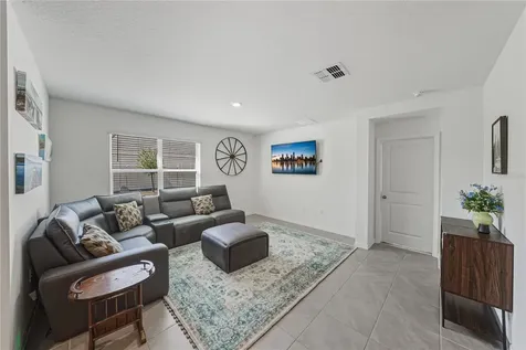 2741 Gardiner Lane Zephyrhills FL 33541