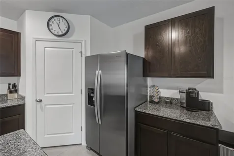 2741 Gardiner Lane Zephyrhills FL 33541