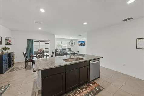 2741 Gardiner Lane Zephyrhills FL 33541