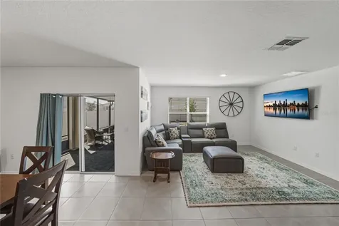 2741 Gardiner Lane Zephyrhills FL 33541