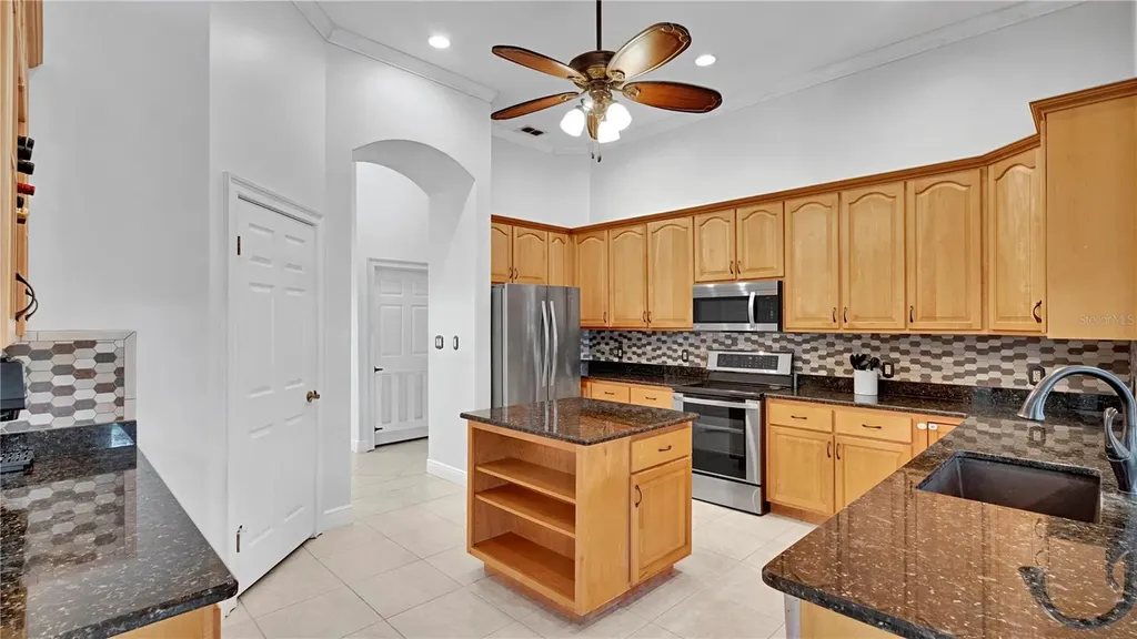 881 S Belfast Place Chuluota FL 32766