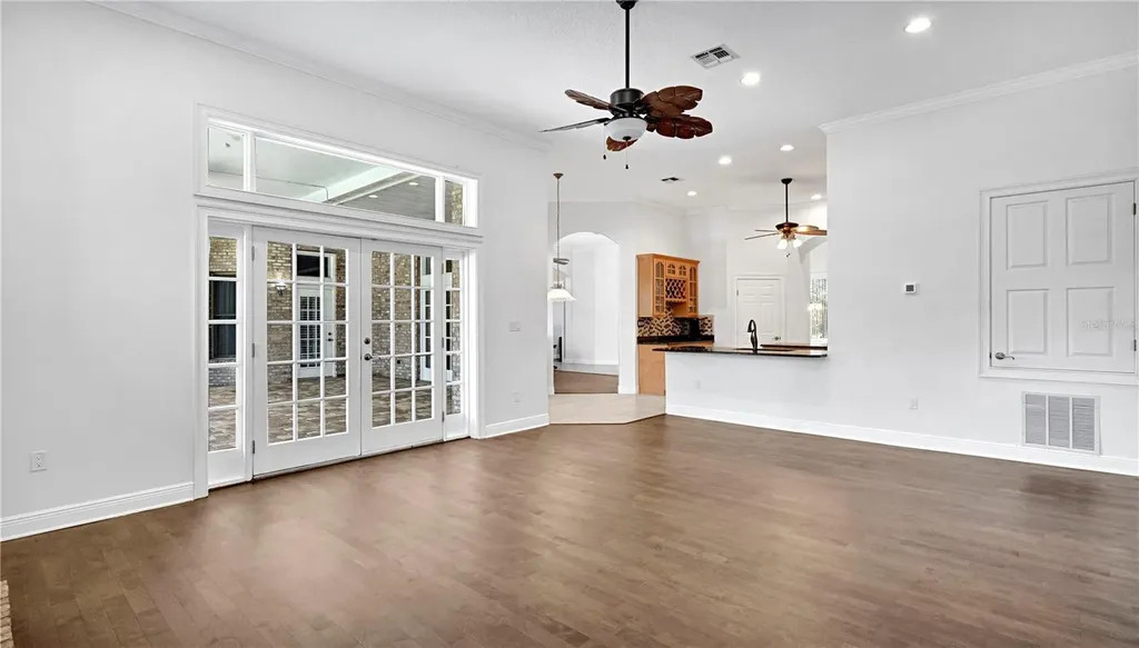 881 S Belfast Place Chuluota FL 32766